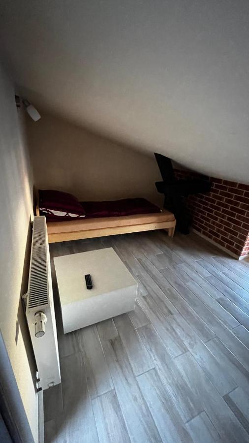 Na Poddaszu Apartment *